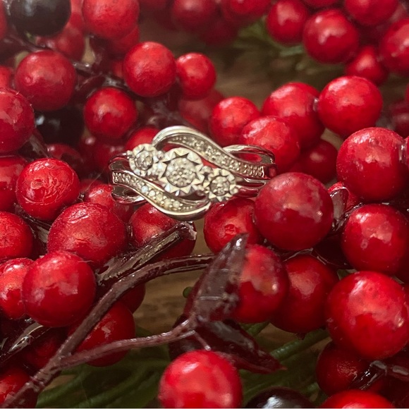 Gorgeous silver and white sapphire set - Picture 2 of 10